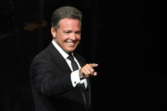 Luis Miguel at Park Theater